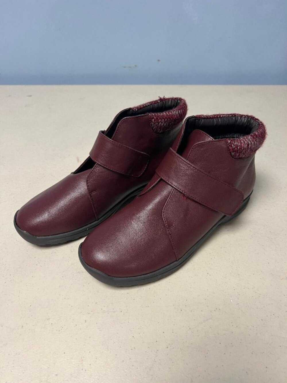 Comfort View Women's Burgundy Ankle Boots with Knit Collar